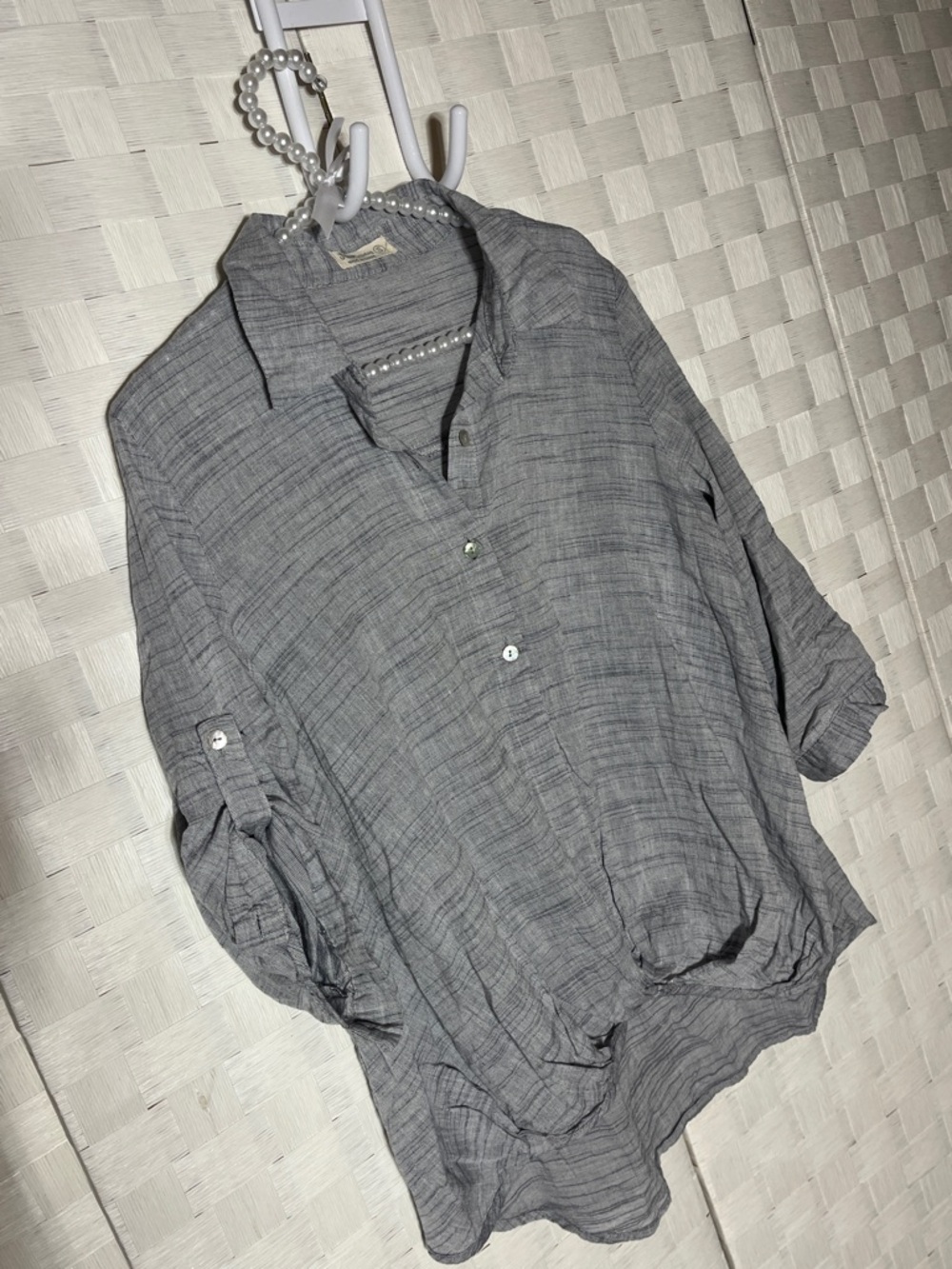 Just Living Gray Button-Front Roll-Tab Shirt